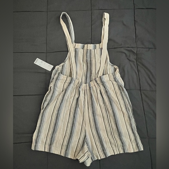 Urban Outfitters Chelsea Linen Overalls - Picture 3 of 3
